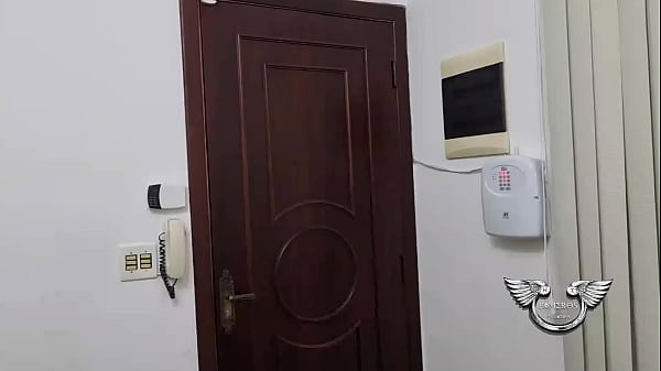 Nonton Previa - Marido Corno Levou A Mulher Gostosa Para Dar A Buceta Para Seu Amigo De Longa Data thumbnail