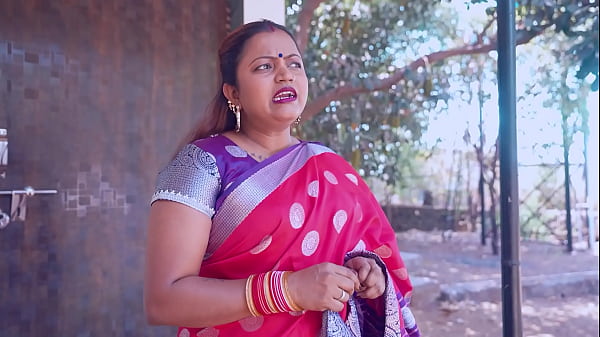 Nonton Desi Home Servant Used Her Malkin For His Sexual Satisfaction thumbnail