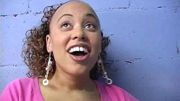 Gloryhole Cock Sucking For Some Warm Cum 23 thumbnail