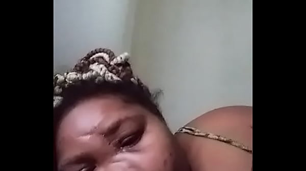 Nonton Titties thumbnail