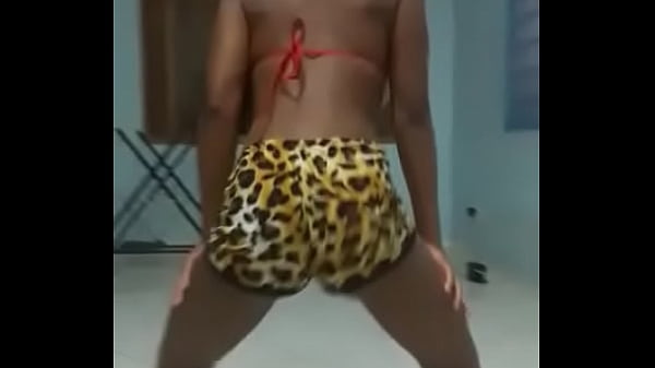 Nonton Novinha De Goi&acirc;nia Rebolando A Bunda Gostosa No Funk. thumbnail