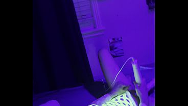 Nonton Zoey Portland Plays At The Club thumbnail