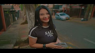 Buscando chicas para fotografiar y quiza algo mas... Consegui a esta petite de linda cara