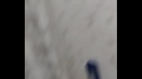 joven feo listo para que le pasen 