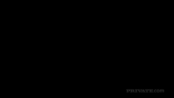 Nonton Alexa And Alicia Share The Load thumbnail