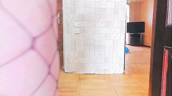 Stunning Shemale Walking Barefoot On Sandy Warm Beach thumbnail