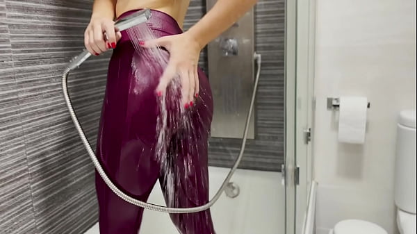 I Cum Over Her Leggings After Gym & She Gets Wet In The Shower To Wash Them - Peaky Brownies thumbnail