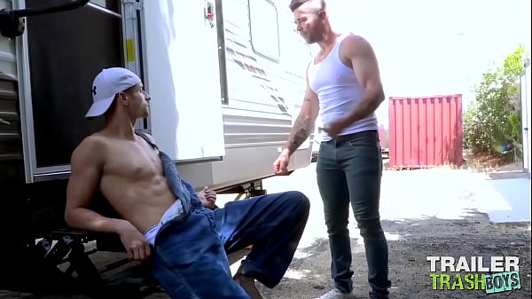 TRAILERTRASHBOYS Breeds Young Jock 