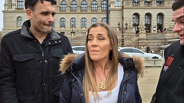 Nonton Silvia Dellai 3 On 1 Intense Non-stop Double Anal & 3 Times Piss In Mouth, Cum Swallowing thumbnail