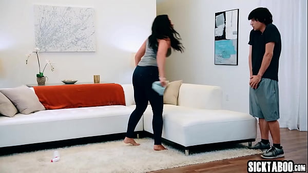 Chloe Cherry And Big Ass Milf Sheena Ryder Sucked Big Cock And Enjoyed Hardcore Pussy Fucking thumbnail