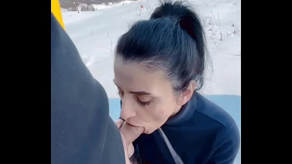 Nonton It's Fantastic To Suck His Cock At -10 Degrees And Have Him Warm My Tongue With His Hot Cum thumbnail