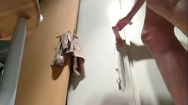 I fuck my ass and shooting my load on the floor 