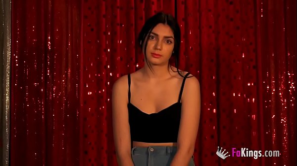 Nonton Innocent Teen Gets Tricked Into Doing A Fake Interview thumbnail