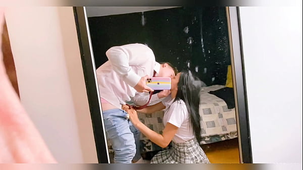 Mi Mejor Amiga Con Casa Sola Me Pide Vestime De Estudiante Para Imitar La Serie Netflix Elite Y Terminamos Cogiendo Duro En Su Cama thumbnail