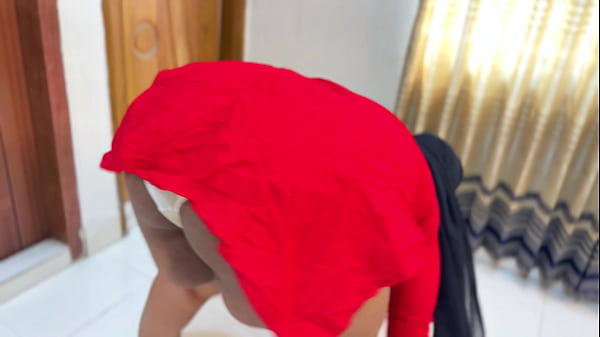 Arabian Hotel Maid Cleaning My Room & I See Her Huge Ass & Huge Boobs thumbnail