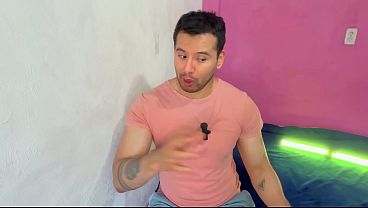 Recepcionista Tiene Sexo Con El Cliente Venezolano Del Hotel! Lo A Para Follarlo Salvajemente thumbnail