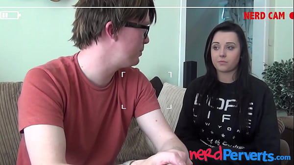 Curvy Uk Babe Gives A Blowjob To Nerd thumbnail
