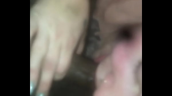 Play MP4 - Her late night snack