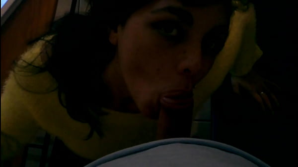 Nonton She's Begging For Facial thumbnail