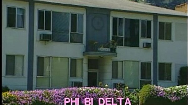 Nonton Blonde Teen Has Big Crush On Black Gardner Removing Her Clothes To H thumbnail