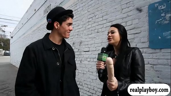 Tall guy convinced to toy fucks girl'_s pussy for cash