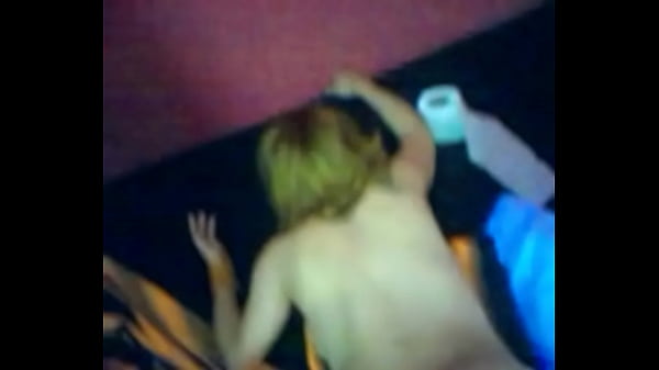 Nonton Loirinha Dando O Rabo 2 E Tomando Gozada thumbnail