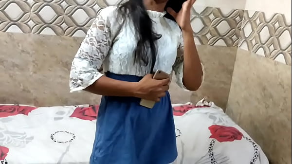 अंकल ने अपने भतीजी को घर मे अकेला देकर उसके चुत का प्यास बुझाई thumbnail