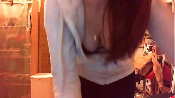 Nonton Wonderful Sweaty Feet After The Gym To Lick thumbnail