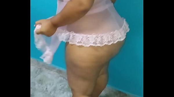 Mi Ex Suegra Bailando Sin Tanga , Ya Termin&eacute; Con Mi Ex As&iacute; Que No Me Importa Publicar El Video thumbnail