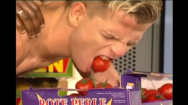 Interracial Fuck In The Warehouse thumbnail