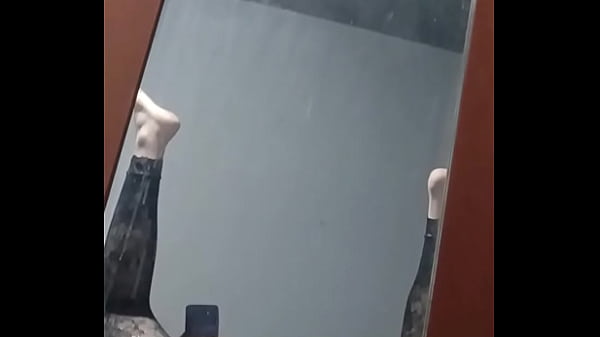 Play MP4 - Holi papi no quieres follarme