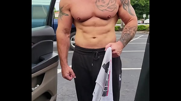 Nonton You Can Do This If You Put In The Work Everyday This Is 46 Years Young thumbnail