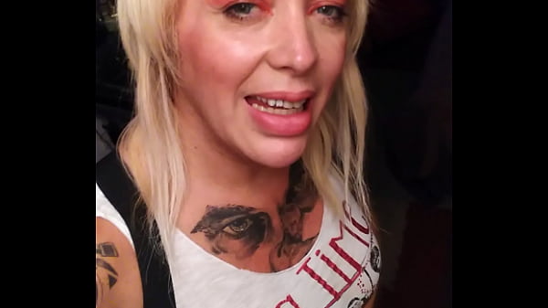 Play MP4 - KELLY GARRET SALUDOS ESPECIALES A X VIDEOS