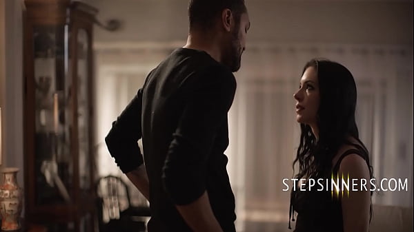 Home Alone With My StepCousin - Anna De Ville, Mickey Mod 