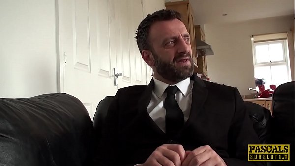 Nonton Hot Broad Ass Slammed By Maledom thumbnail