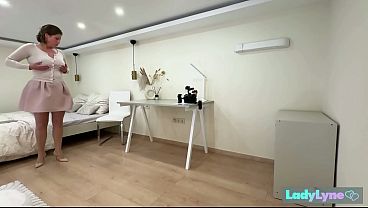 Distractions_at Work_- Behindthe Scenes at LadyLyne