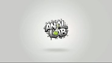 Nonton Screaming Blonde Slut Takes Veiny Stained Cock Deep In Her Ass thumbnail