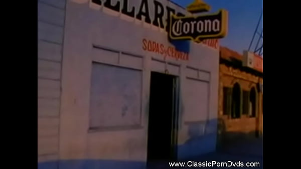 Brunette Cougar From The Seventies thumbnail