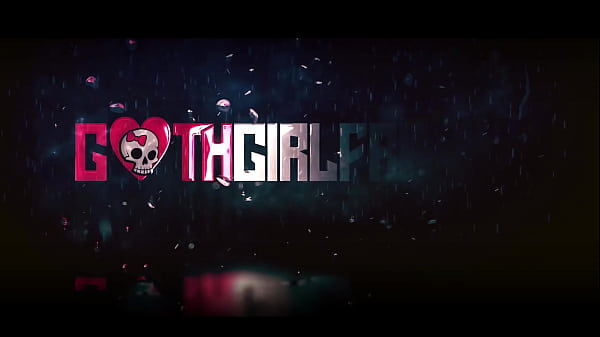 Nonton Tattooed Goth Nali Marie Lets Horny Dick Explore Her Shaved Pussy thumbnail