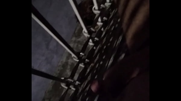 Si Vienes A Esta Calle Te Chupo La Verga En Mi Balc&oacute;n thumbnail