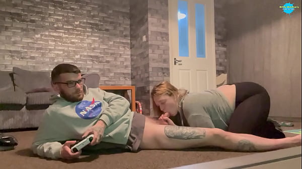 Gaming And Having My Cock Sucked...any 's Dream!! thumbnail