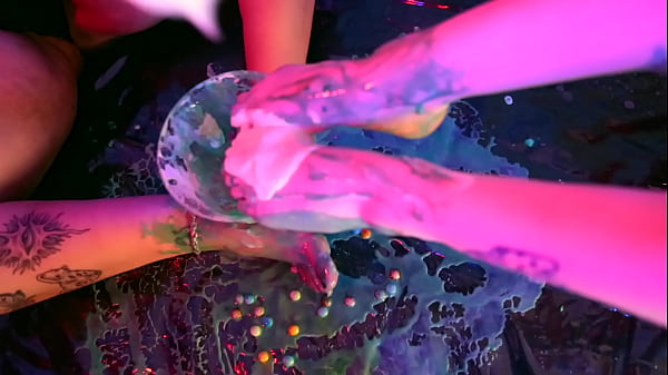 Lesbian Dirty Feet Fetish thumbnail