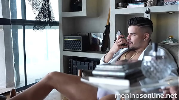 Meninos Online - Chamado Do Prazer thumbnail