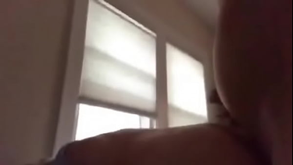 Pullout cum on wife&rsquo_s back