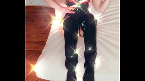 Video Clip Song I Am Bitch 2 Remastered thumbnail