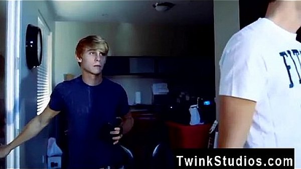 Male Models It's A Classic Porno Scene: A Steamy Pizza Delivery Guy, thumbnail