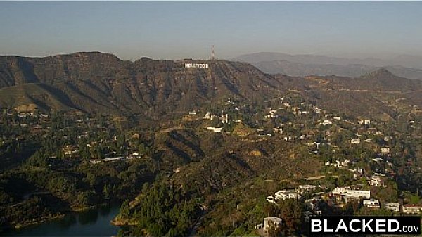 Nonton Blacked Keira Nicole Takes Her First Big Black Cock thumbnail