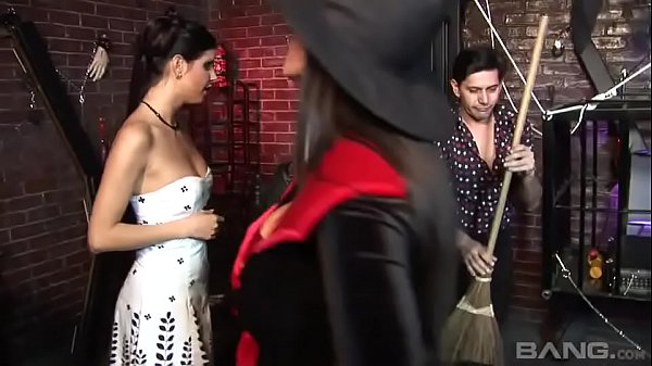 Nonton Harmony - Spellbound 2 thumbnail