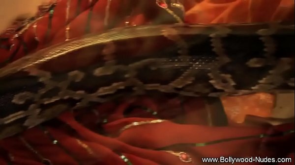 Exotic Lover From India Undressing thumbnail