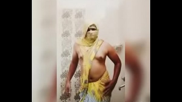 Hizab Wearing Ladyboy thumbnail